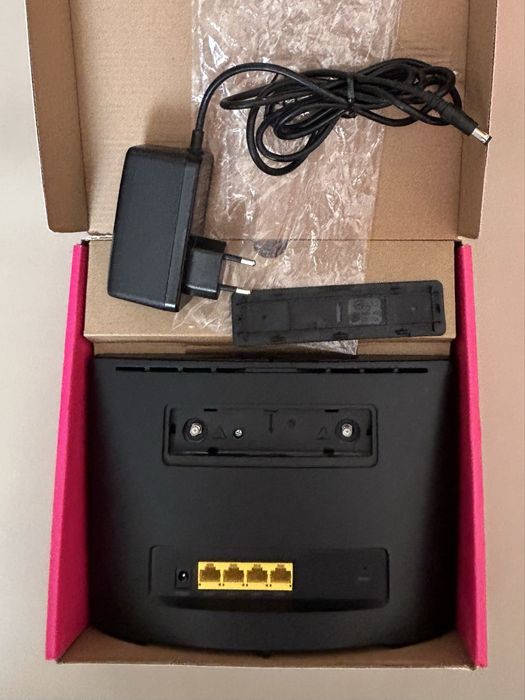 Huawei B525s-23a 4G LTE стаціонарний роутер з мод прошивкою