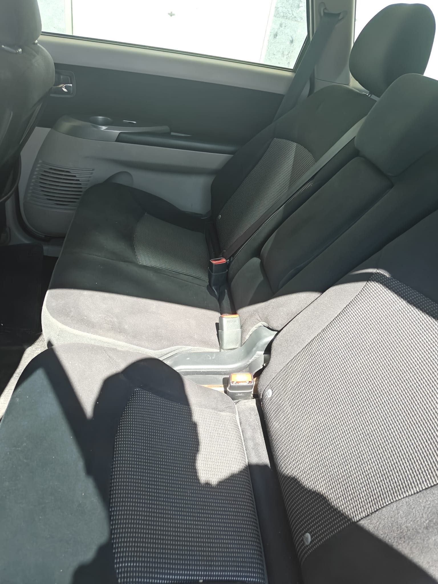 Mitsubishi Grandis