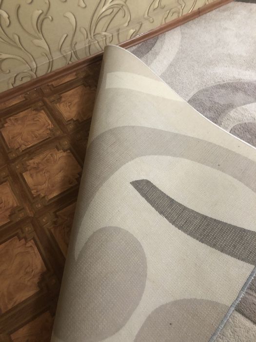 Покриття на пол 2.50на 4,70