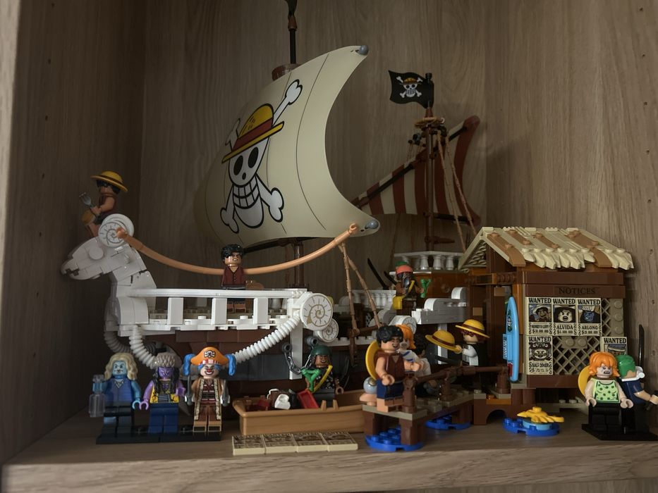 Troca de cartazes lego one piece