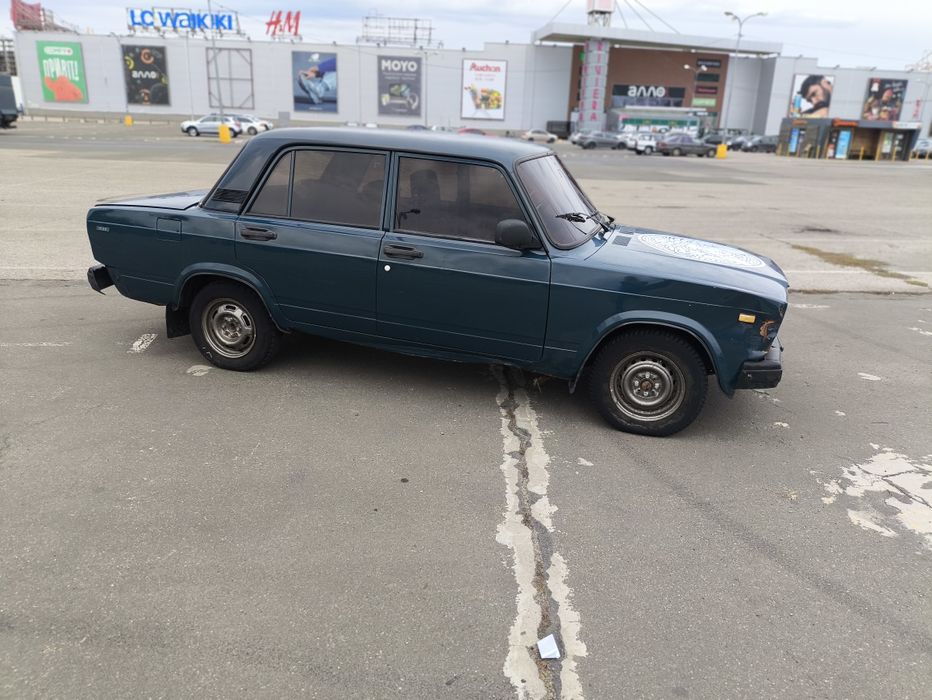 Продам автомобіль ваз 2107