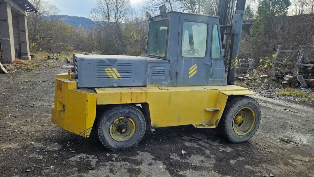 Продається Львівський автонавантажувач (погрузчик)