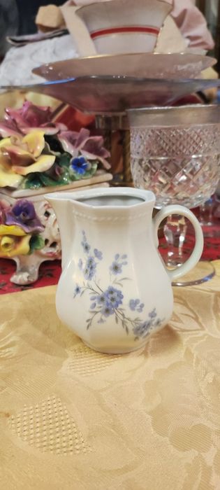 Mlecznik dzbanuszek porcelana Bavaria biel kwiaty kobalt