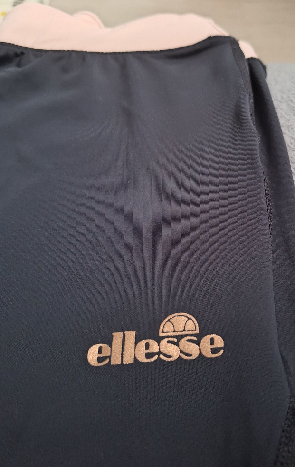 Leginsy Ellesse sportowe do biegania