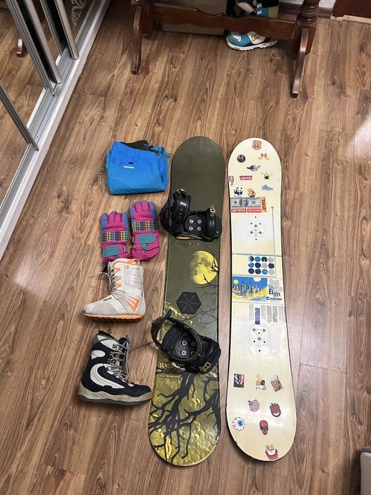 Продам одним комплектом 2 Сноуборди