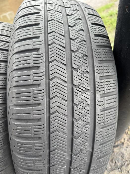 Всесезонні шини Vredestein 225/60 R16