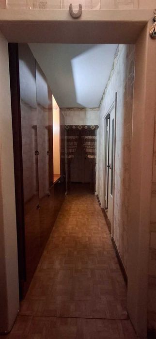 Продам 3х кім.квартиру з меблями та технікою 3мкрн  б. Героїв 2 поверх