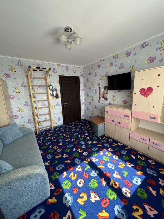 Продам 3кім.квартиру вул.Грушевського,парк Перемоги,м.Бровари SL