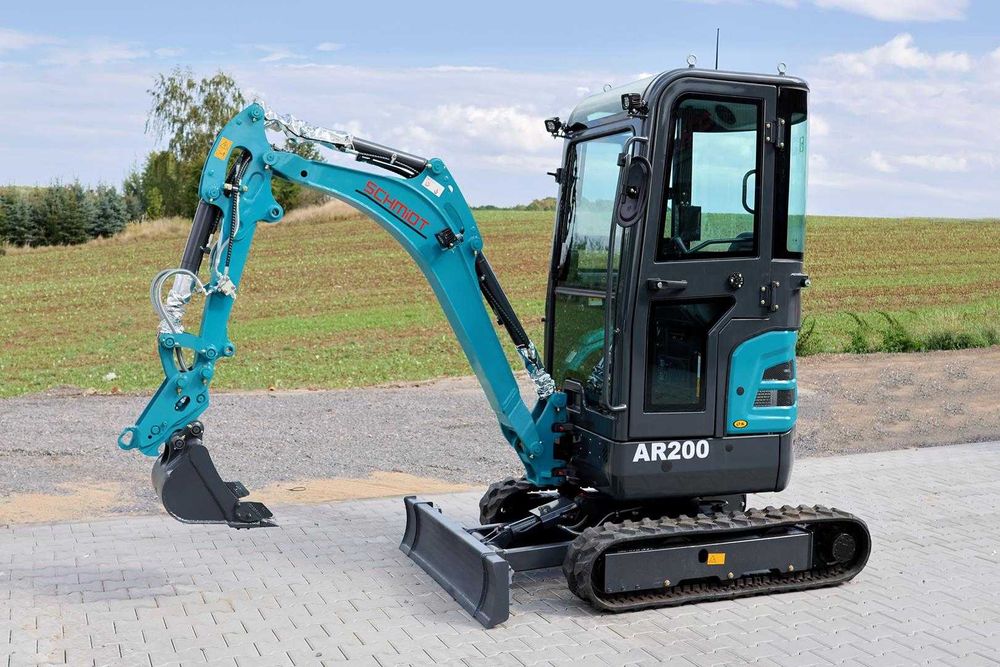 Minikoparka SCHMIDT AR200 KUBOTA/3łyżki/2 t/gąsienice rozsuwane/2025