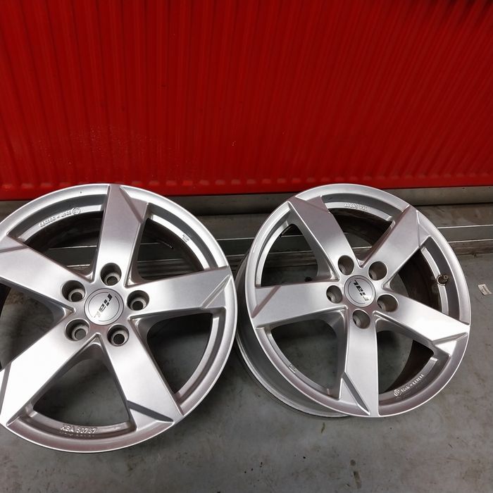Felgi Aluminiowe R17 5x114.3 7J ET 39