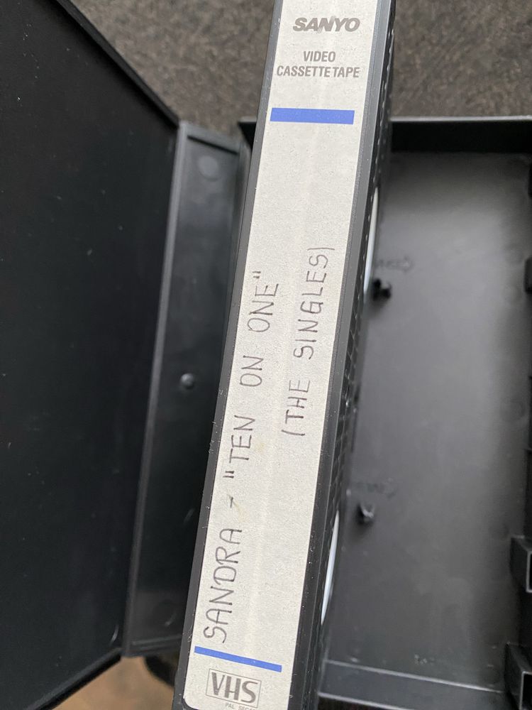 Sandra ten on one (the singles) kaseta vhs
