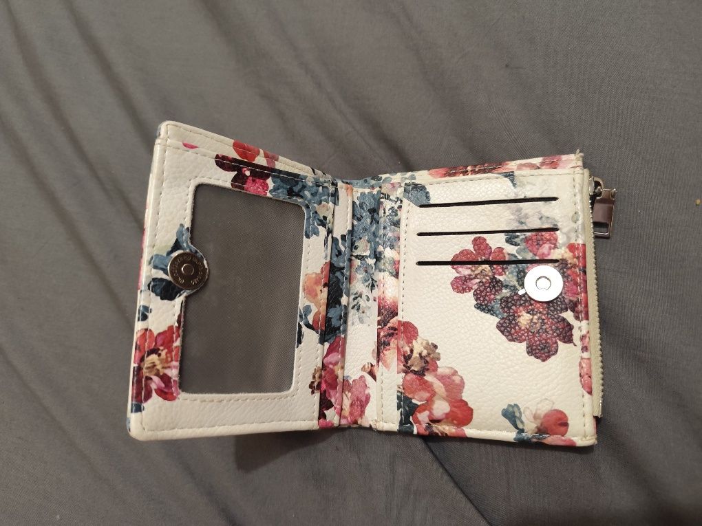 Porta moedas florido