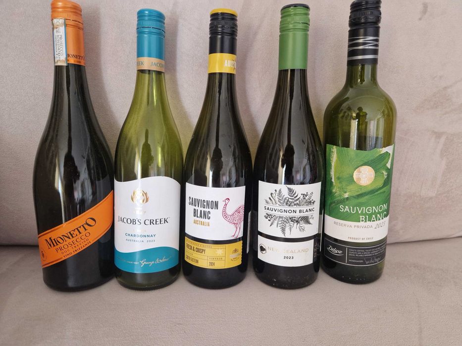 Butelki po winie, whisky