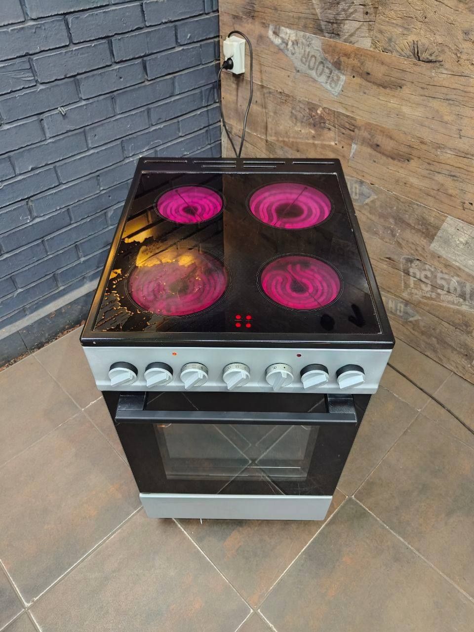 Електрична/електрическая плита Gorenje GEC5A41WG