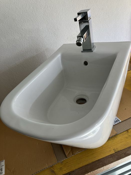 Bidé ROCA (pendurar)