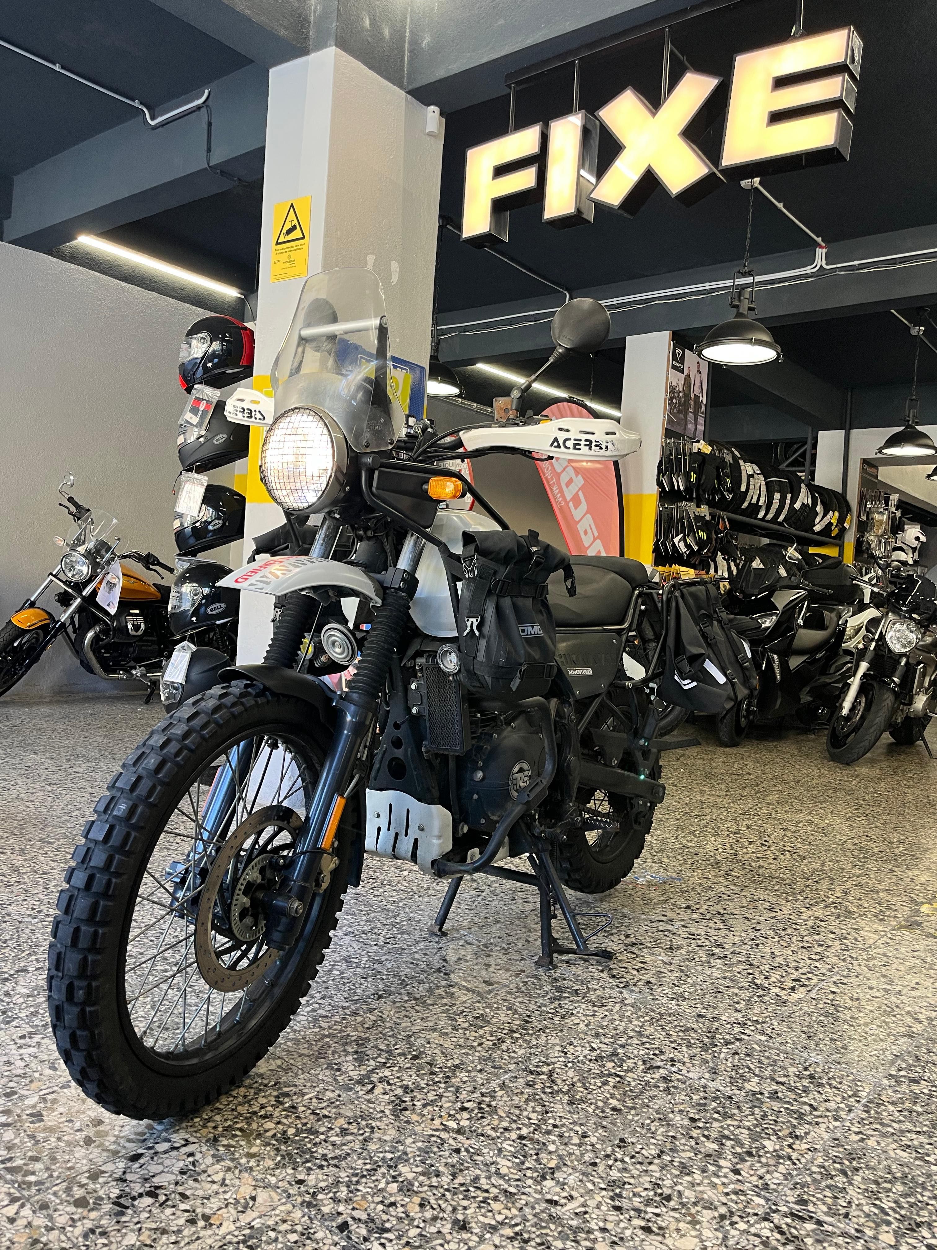 Royal Enfield Himalayan 411 Extras Pneus mistos