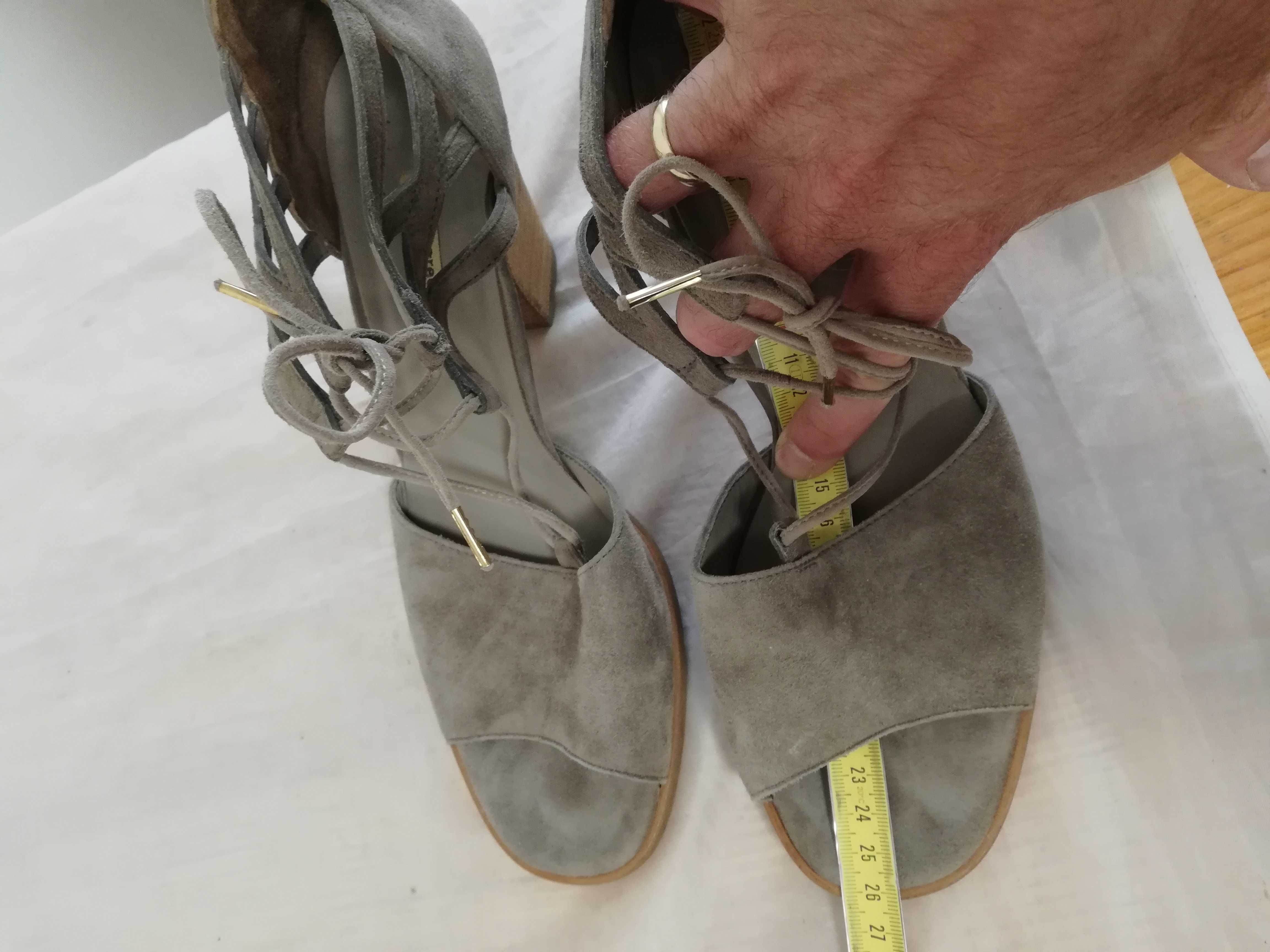 Sandały na obcasie Poul Green r. 40 , wkł 26 cm