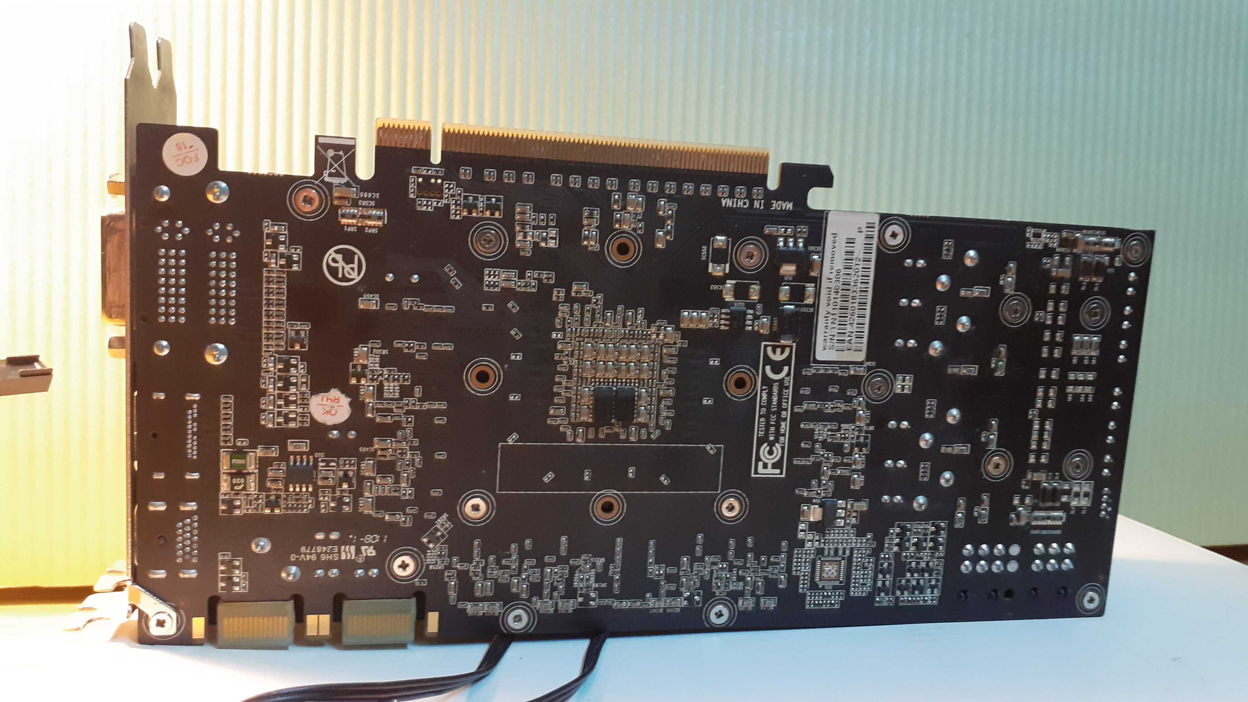 Видеокарта GeForse 570 GTX.Есть полоски на мониторе