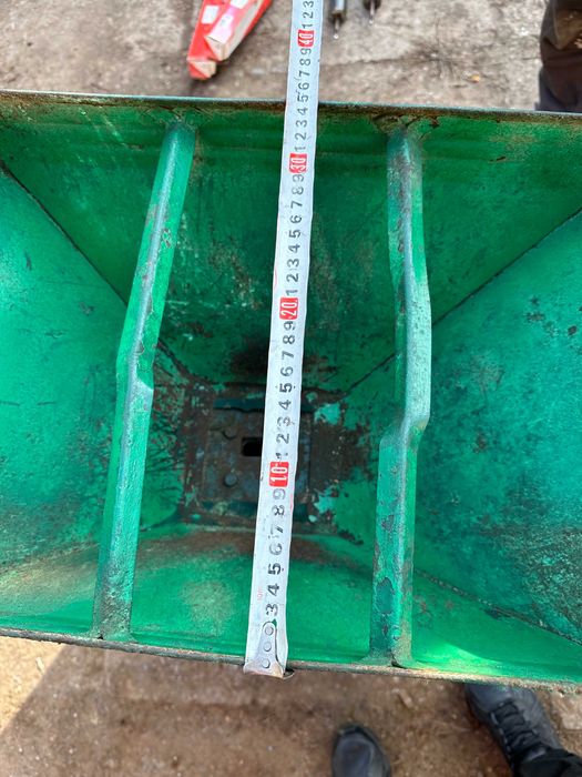 Хозяйственная зернодробилка ДКУ