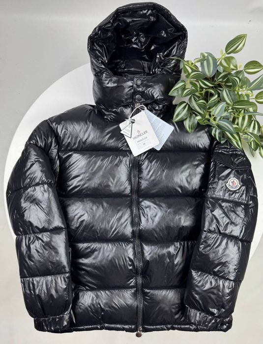 Пуховик moncler монклер чорний