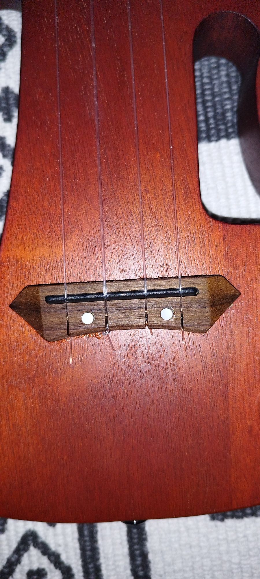 Ukulele eletrico harley benton