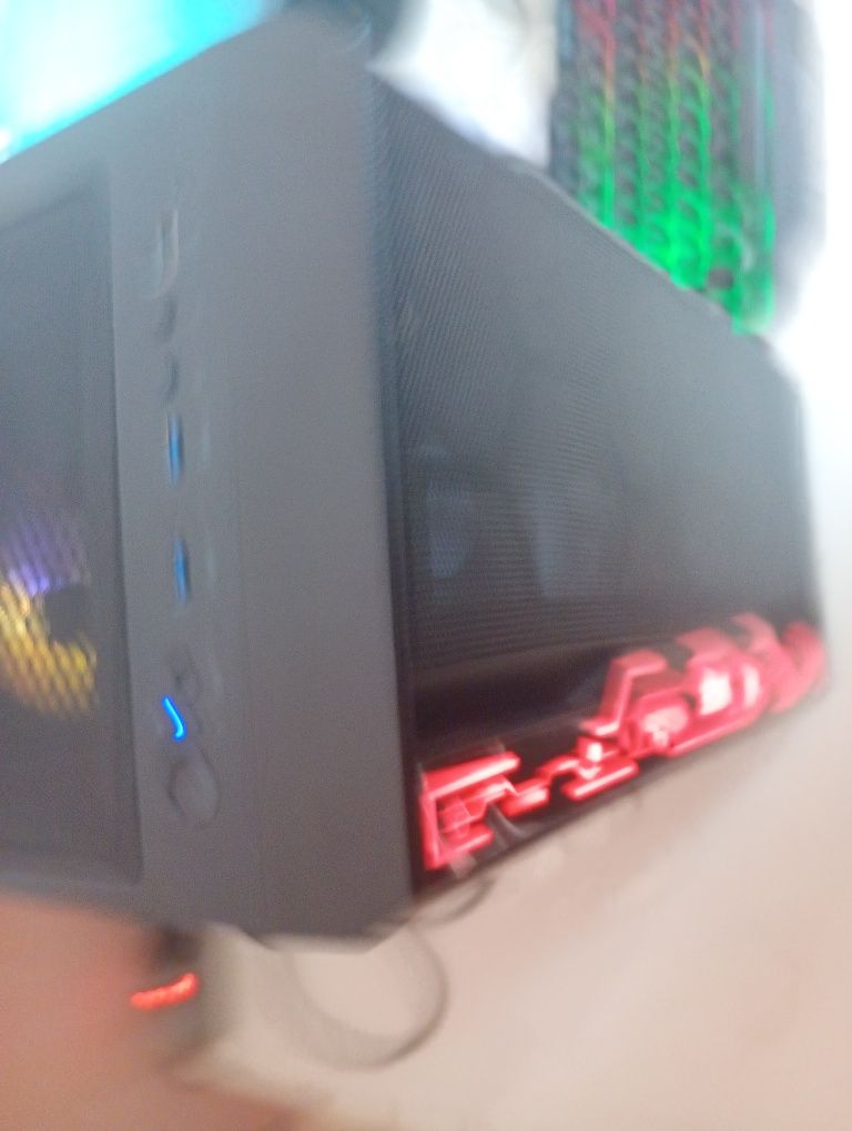 Rayzen 5 36005 (rtx1080 11gb) 16gb ddr4 Монитор клава ждой весь компле