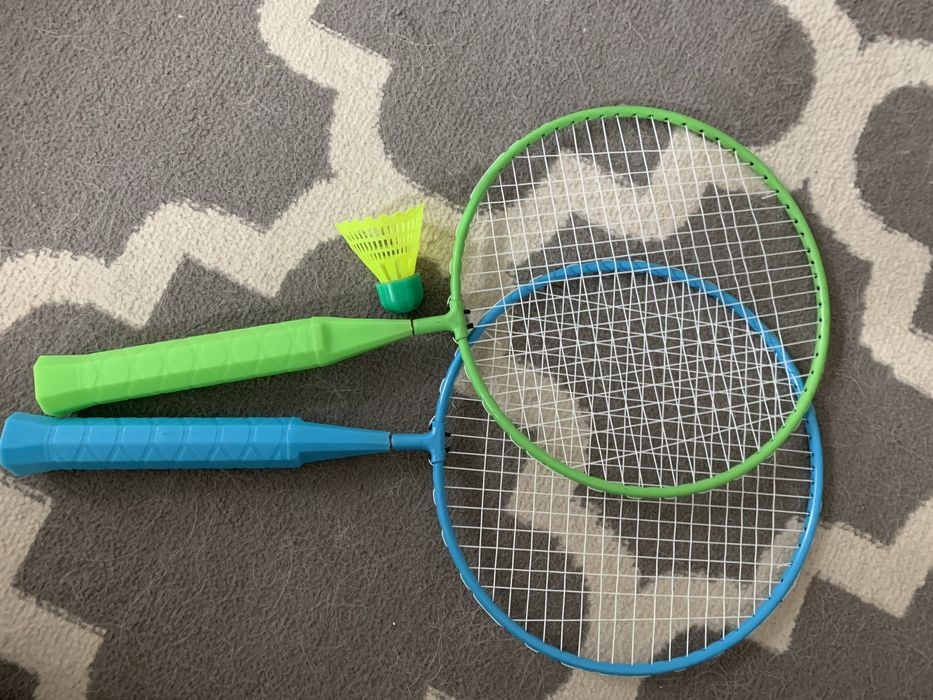 Paletki do grania dla malego dziecka