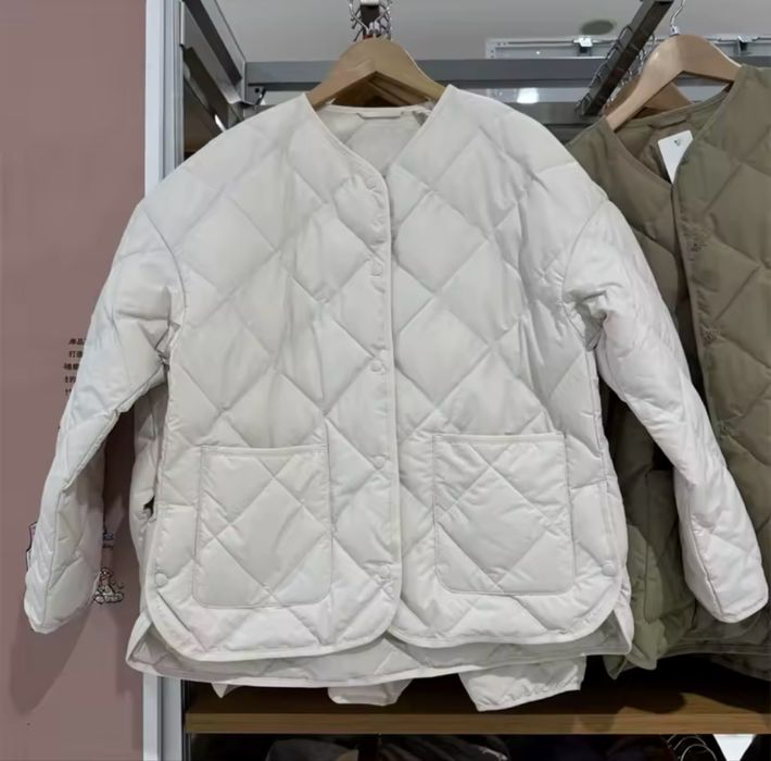 Жіноча куртка осіння SM бежева біла верхній одяг стиль zara курточка