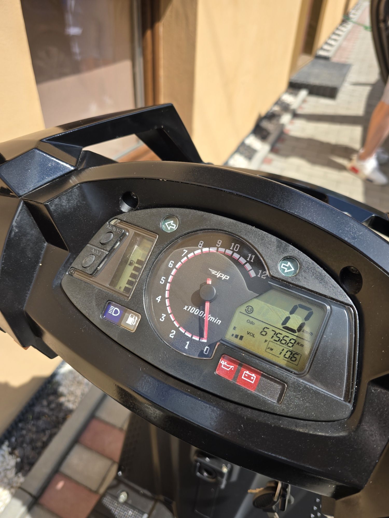 Skuter zipp quantum R piękny stan mały nowy przegląd przebieg + kask