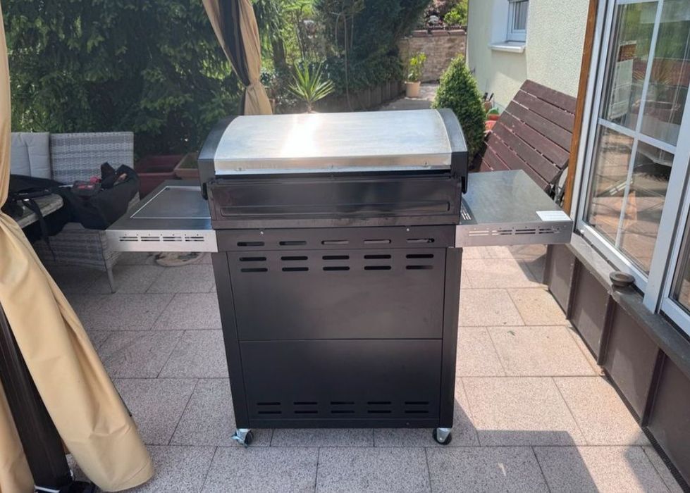 Продам газовий гриль Char Broil