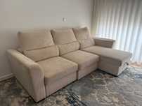 Sofá de três lugares com Chaise Longue