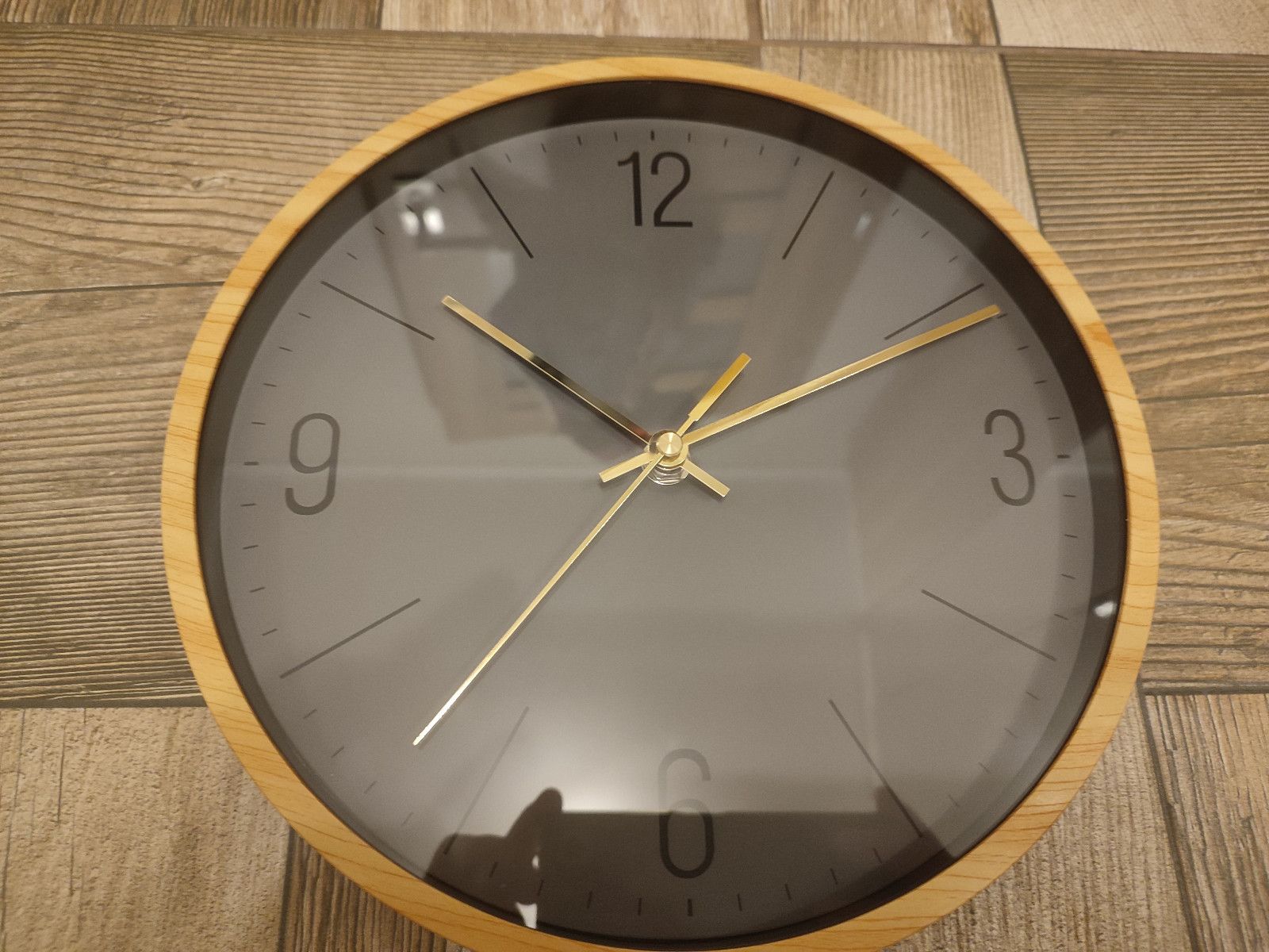 Nowy ciemny zegar ścienny 30 cm