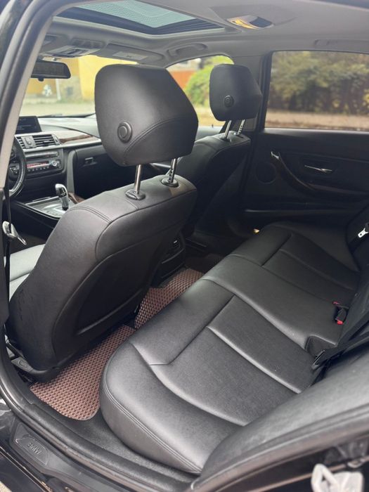 В продажі BMW 3 Series