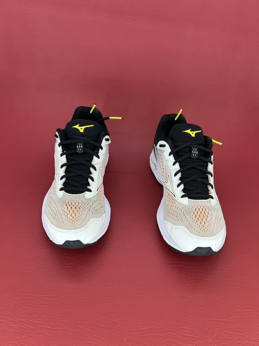 Кросівки. 40,5р. Mizuno Wave Rider 22
