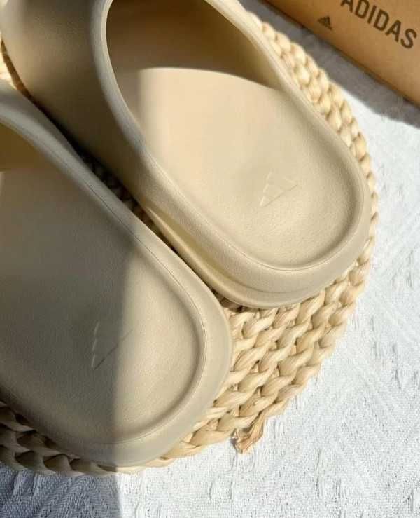 NoweAdidasYeezy SlideBiały 44