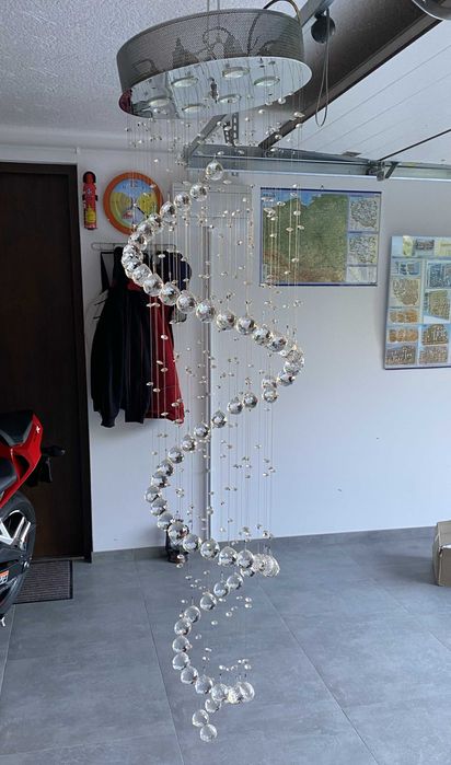 Żyrandol kryształowy spirala
