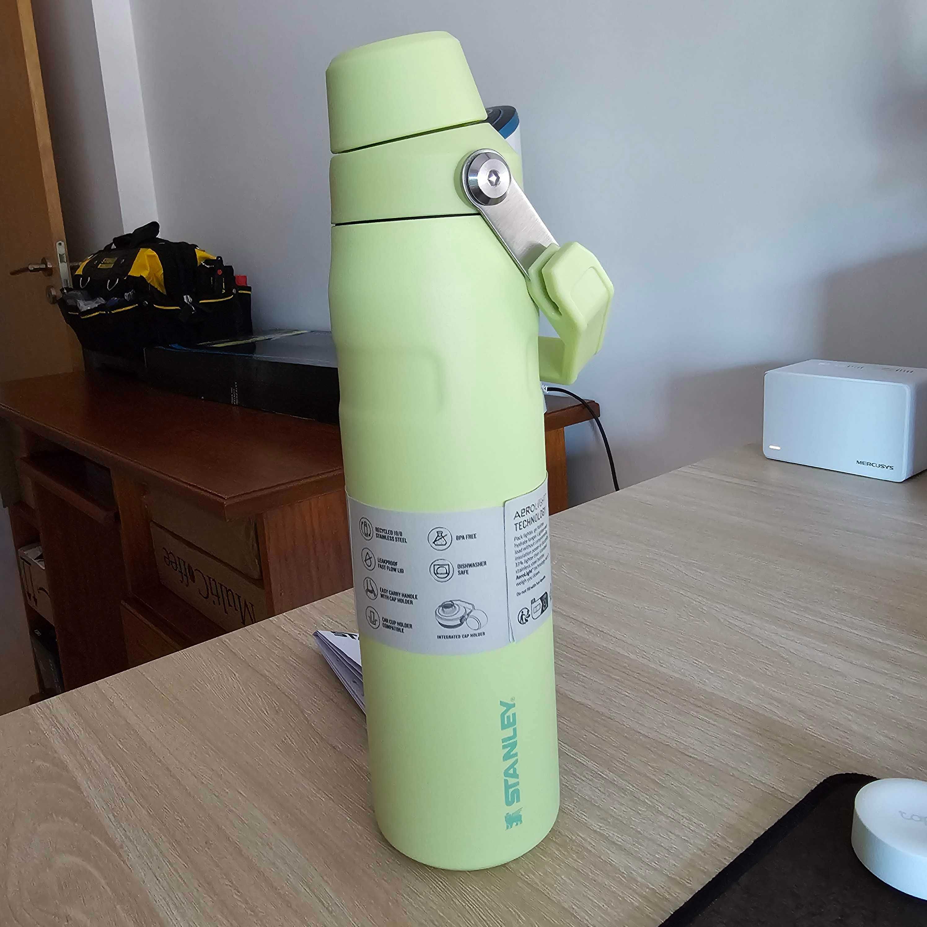 Garrafa Térmica Stanley Iceflow 0.6L - Menta