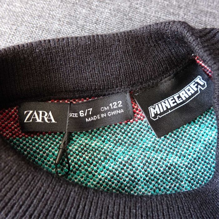 Dzianinowy sweter świąteczny z motywem Creeper Minecraft Zara r.122