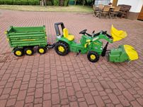 Traktor John  Deere na pedały
