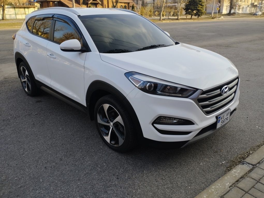 Продам Хюндай Туксон 1.6 турбо