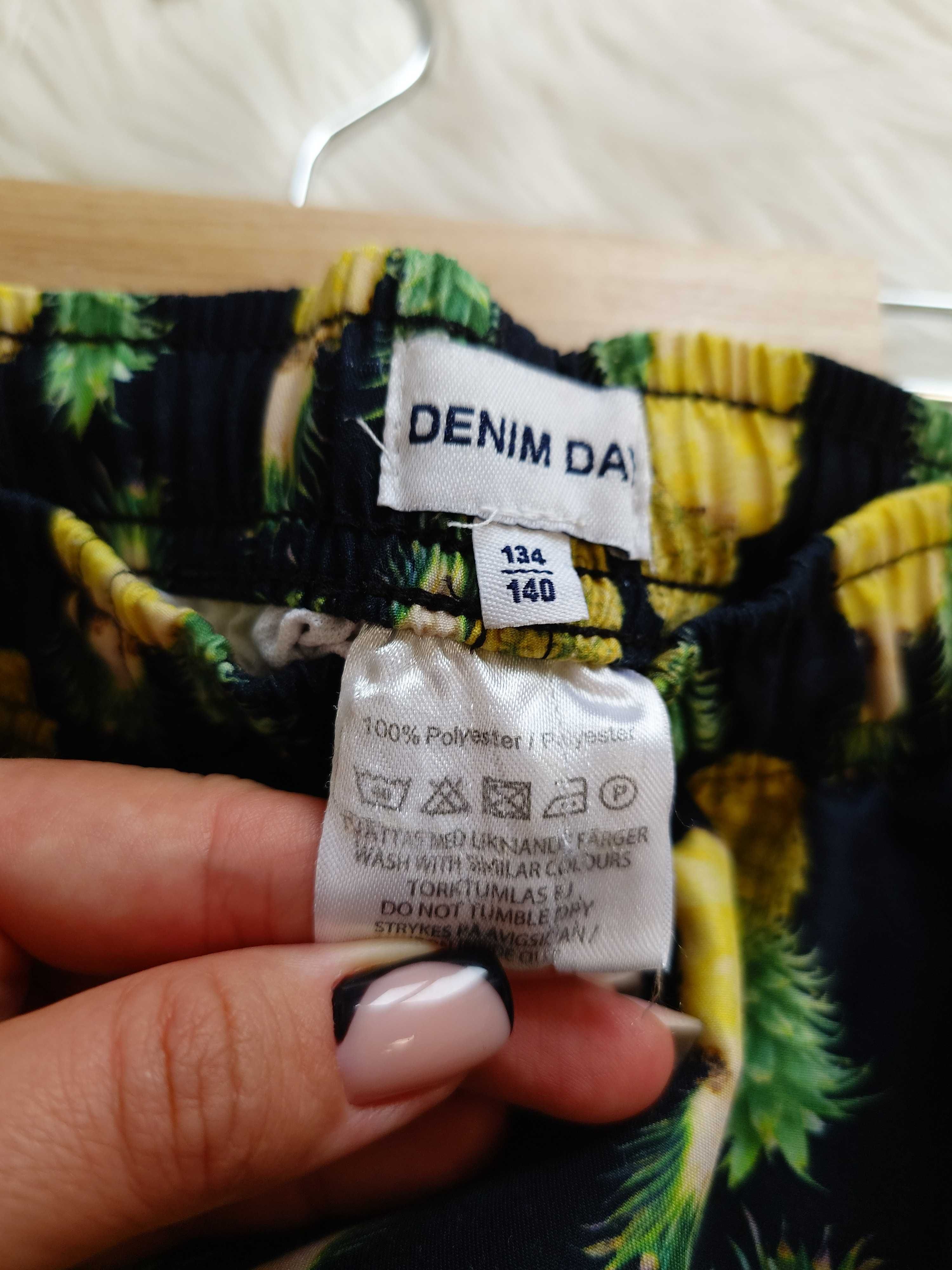 Chłopięce spodenki kąpielowe z nadrukiem w ananasy, Denim Day 140