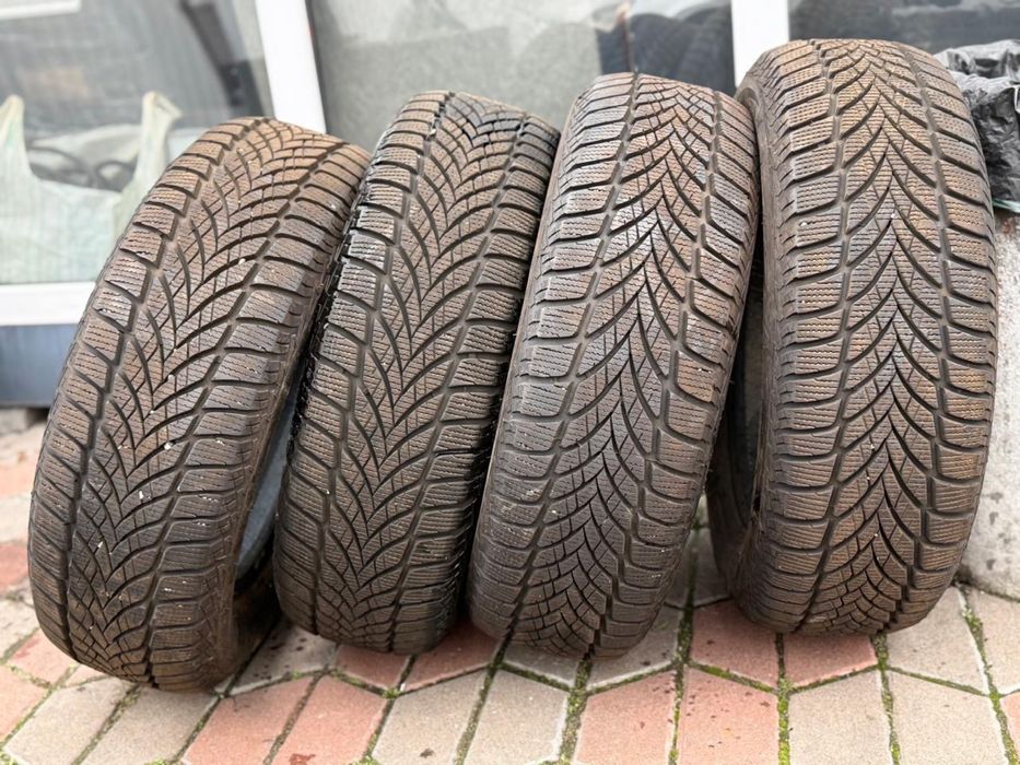 Комплект зимових шин  GOOD YEAR ULTRAGRIP ICE 2