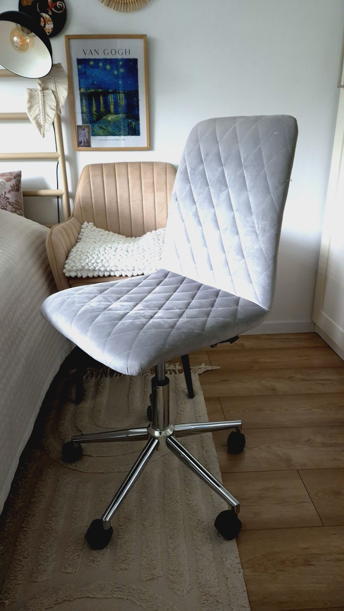 Krzesło obrotowe tapicerowane szare