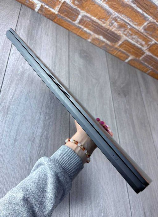 15,6ʼʼ144Гц MSI GS65 Stealth Thin 8RF/GTX 1070 8gb/SSD-512gb/RAM-16gb