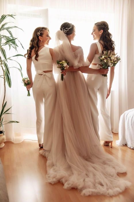 Весільне плаття Rara Avis