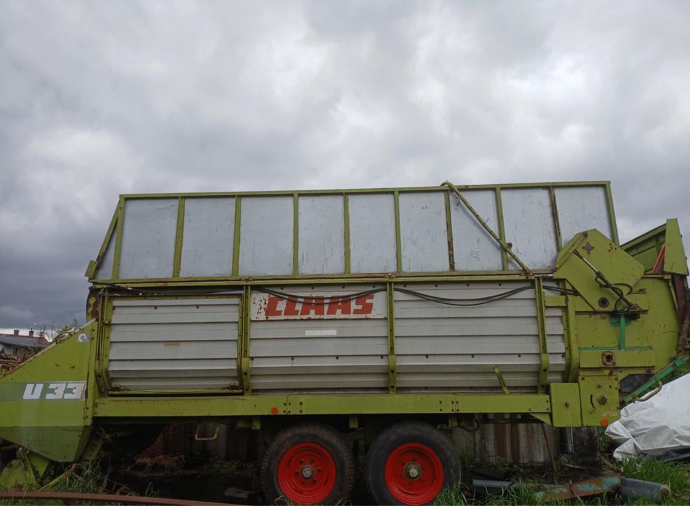 Przyczepa samozbierająca Claas U33, Balotnica Rivierre Casalis RC 115