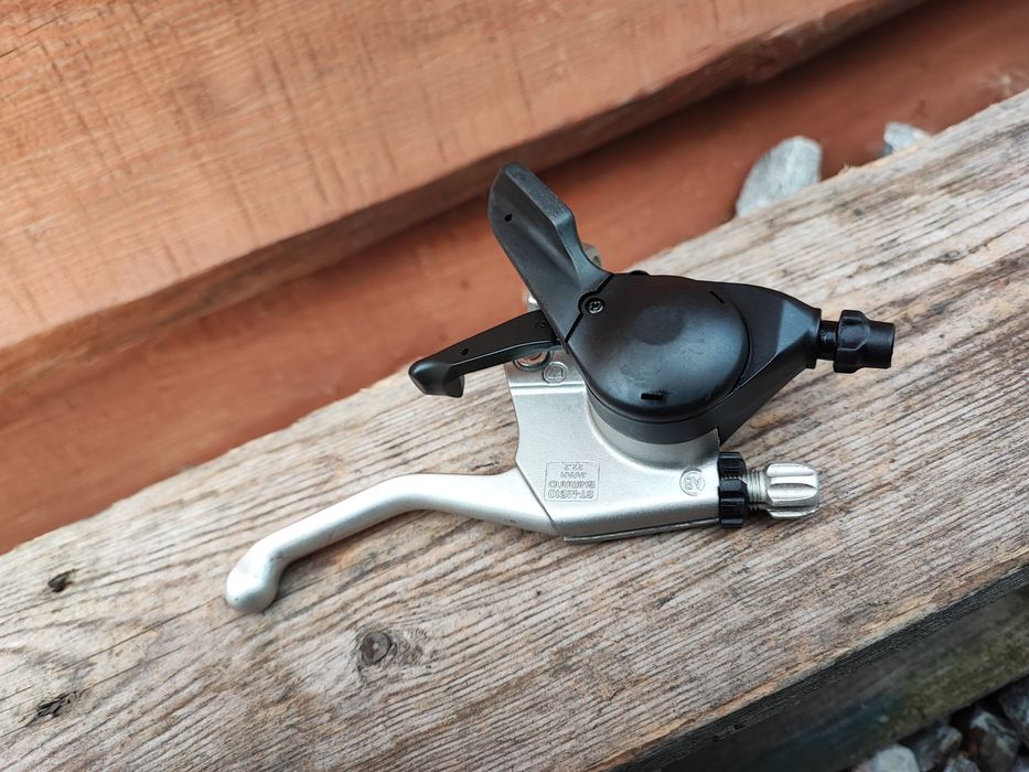 Lewa klamkomanetka rowerowa Shimano Deore M510 3s Retro MTB