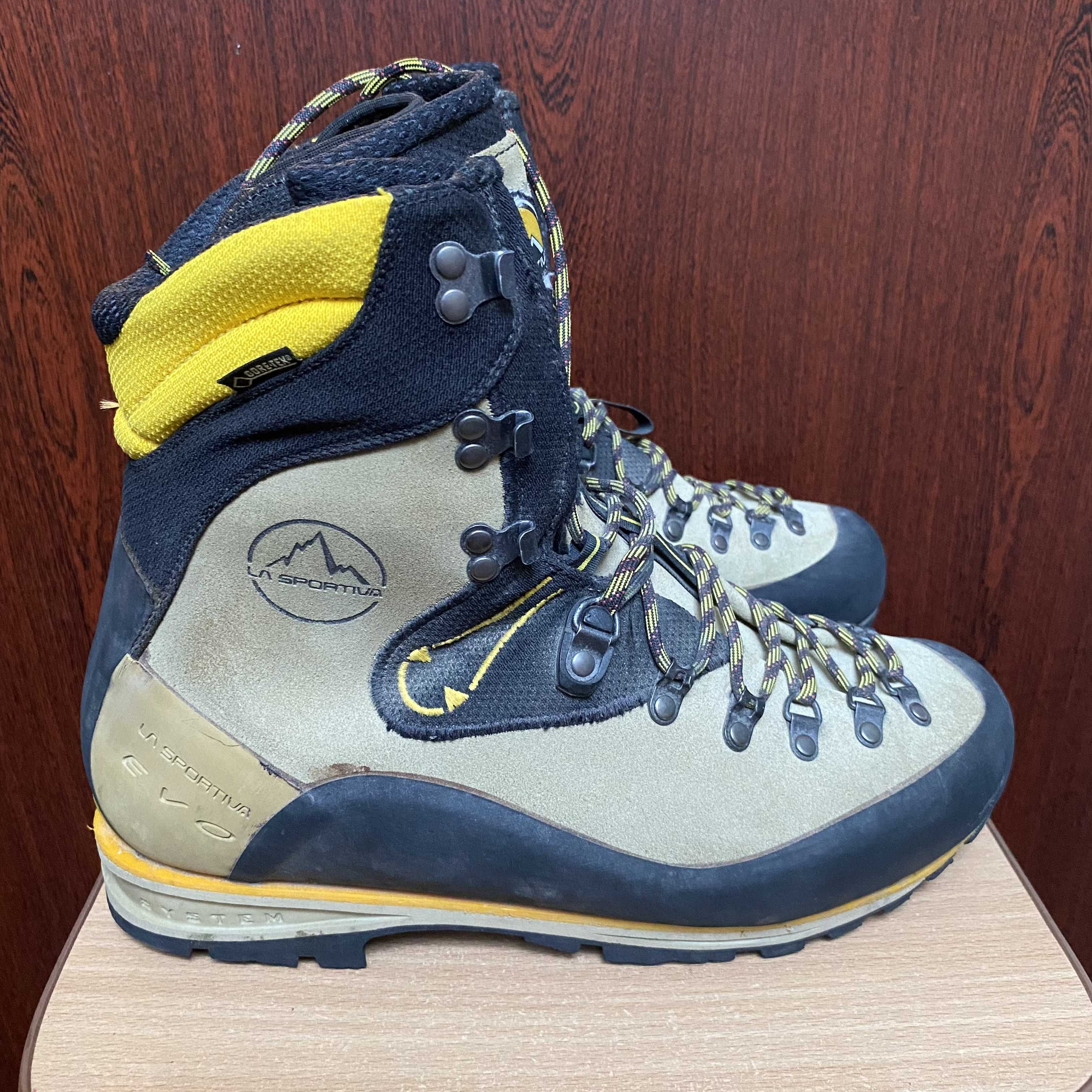 чоловічі трекінгові черевики la sportiva nepal evo gtx 44.5 розмір