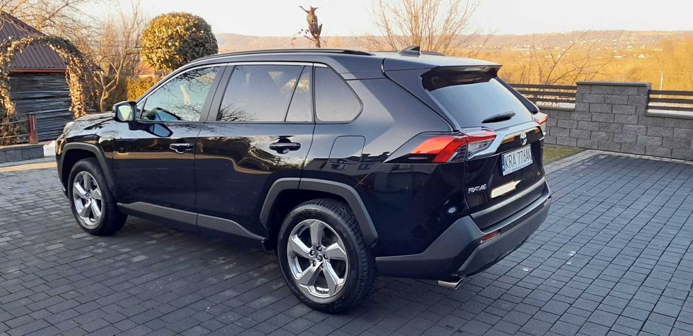 Toyota RAV 4 2019 r. 4x2 Start&Stop Comfort Silnik 2,0 benzyna