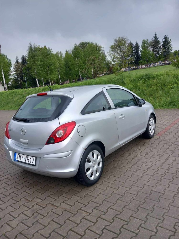 Opel corsa 1.2 benzyna